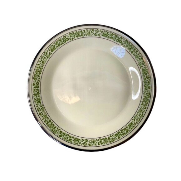 LENOX China  Memoir  Dinner Plates 10.5" Green Vine & Rim Design - Picture 5 of 10